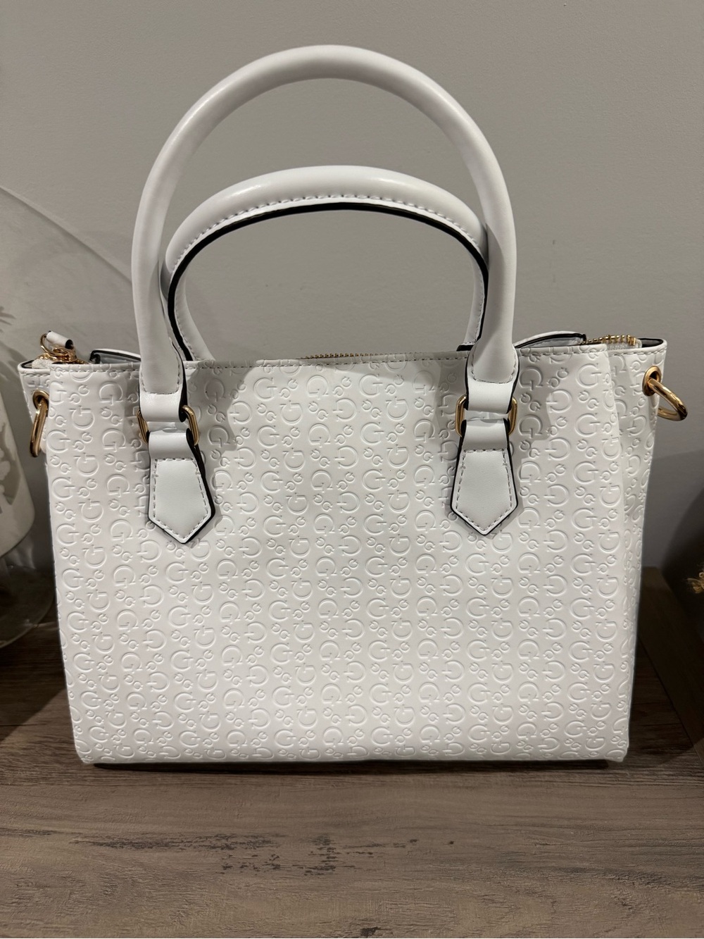 GUESS White Embossed Logo Satchel with Gold Hardware - Picture 2 of 7